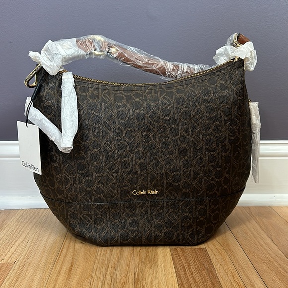 Calvin Klein Shoulder bag - Picture 4 of 10